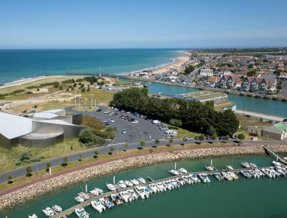 Charmante Petite Maison De La Cote Normande กูร์เซิล-โซร์-แม ภายนอก รูปภาพ